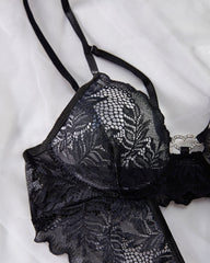 Jade™ | Teddy en dentelle élégante avec détails en forme de cœur